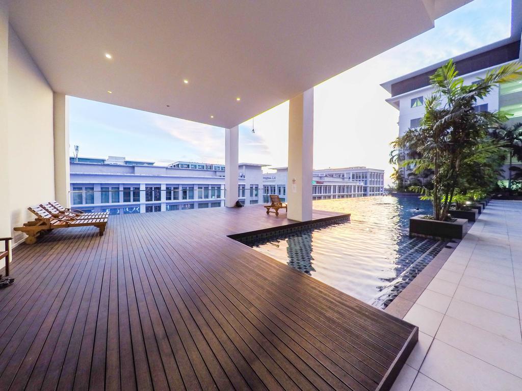 Luxury Condominium At Loft Imago Кота Кинабалу Екстериор снимка